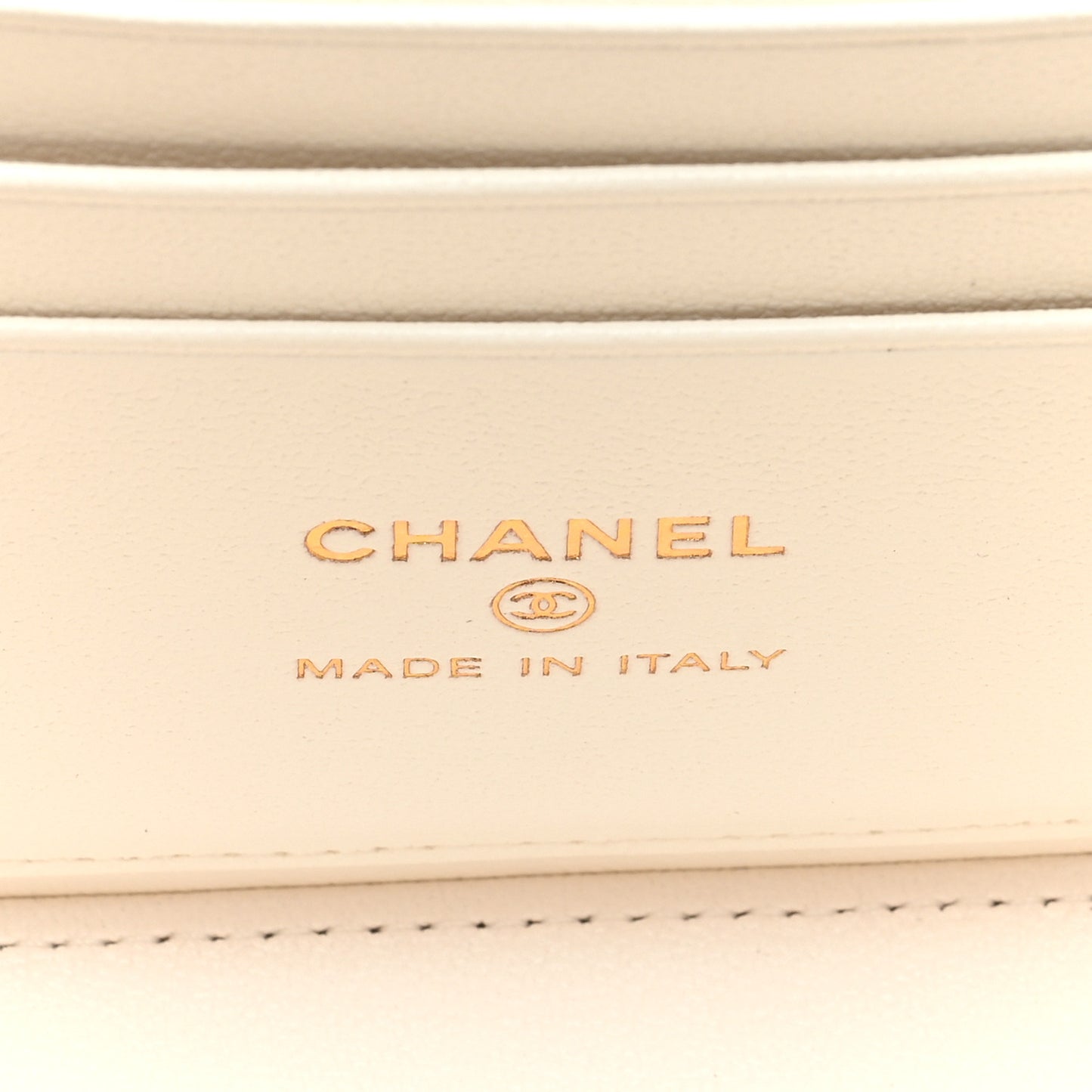 Lambskin Quilted Small Pillow Crush Vanity Case With Chain White