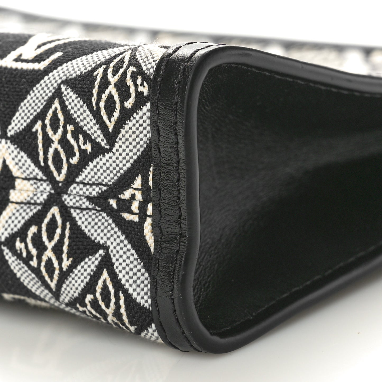 Jacquard Since 1854 Toiletry Pouch 26 Gray