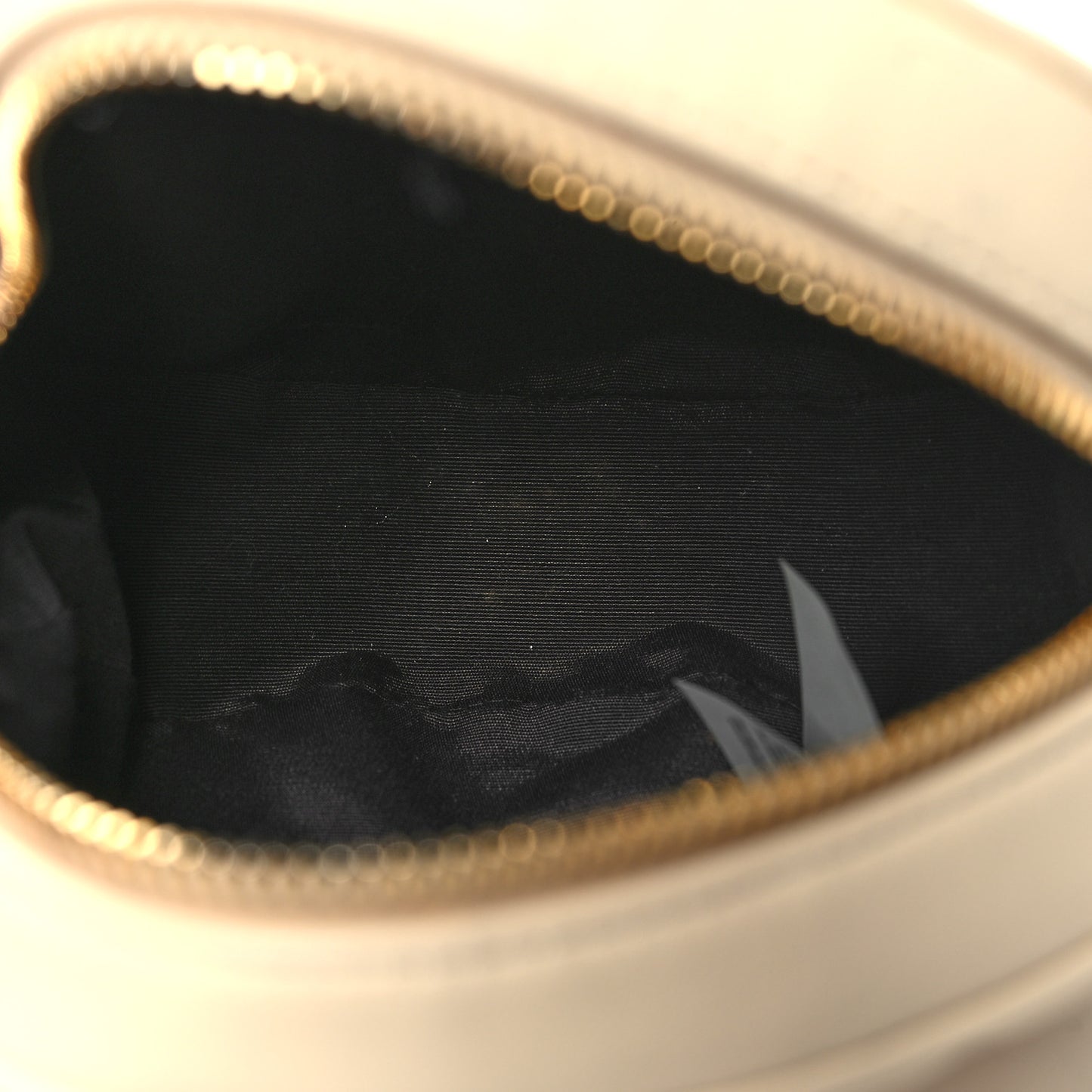 Nappa Quilted La Medusa Round Camera Bag White