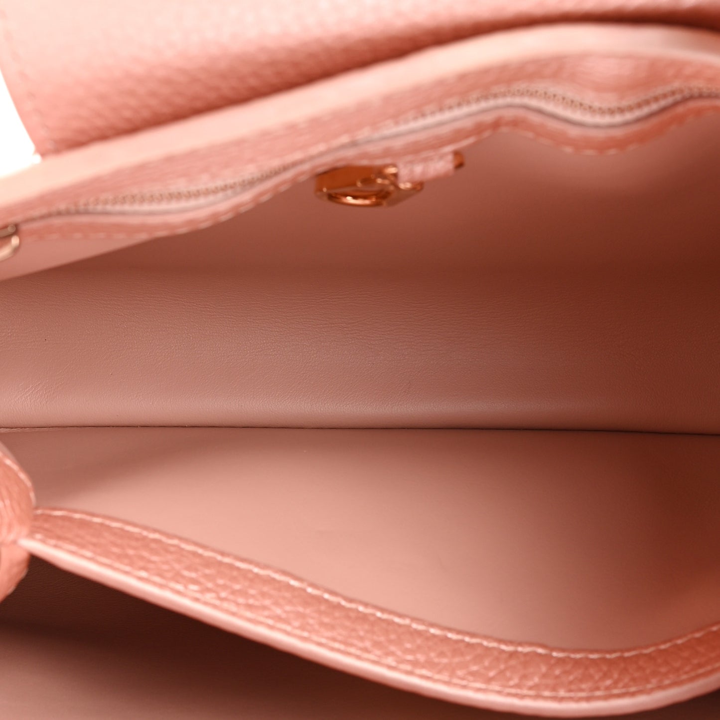 Metallic Taurillon Capucines BB Pearly Pink