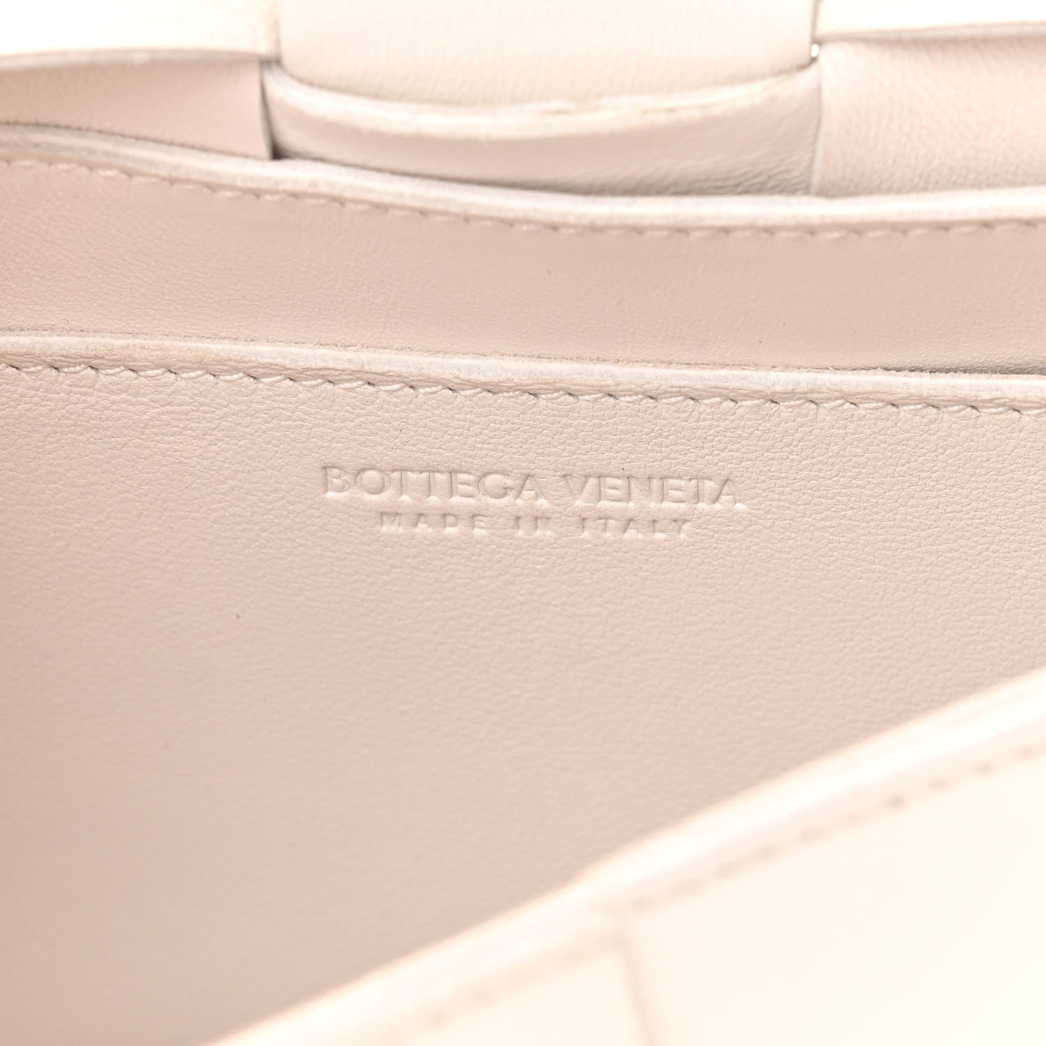 Bottega Veneta Lambskin Maxi Intrecciato Small Cassette Crossbody Bag White 6 of 13