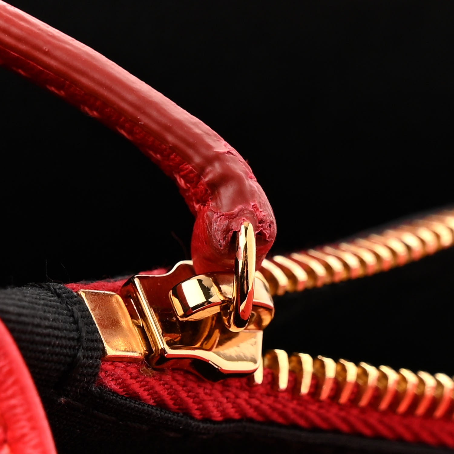 Versace Lambskin Quilted Medusa Wallet On Chain Crossbody Red 11 of 16