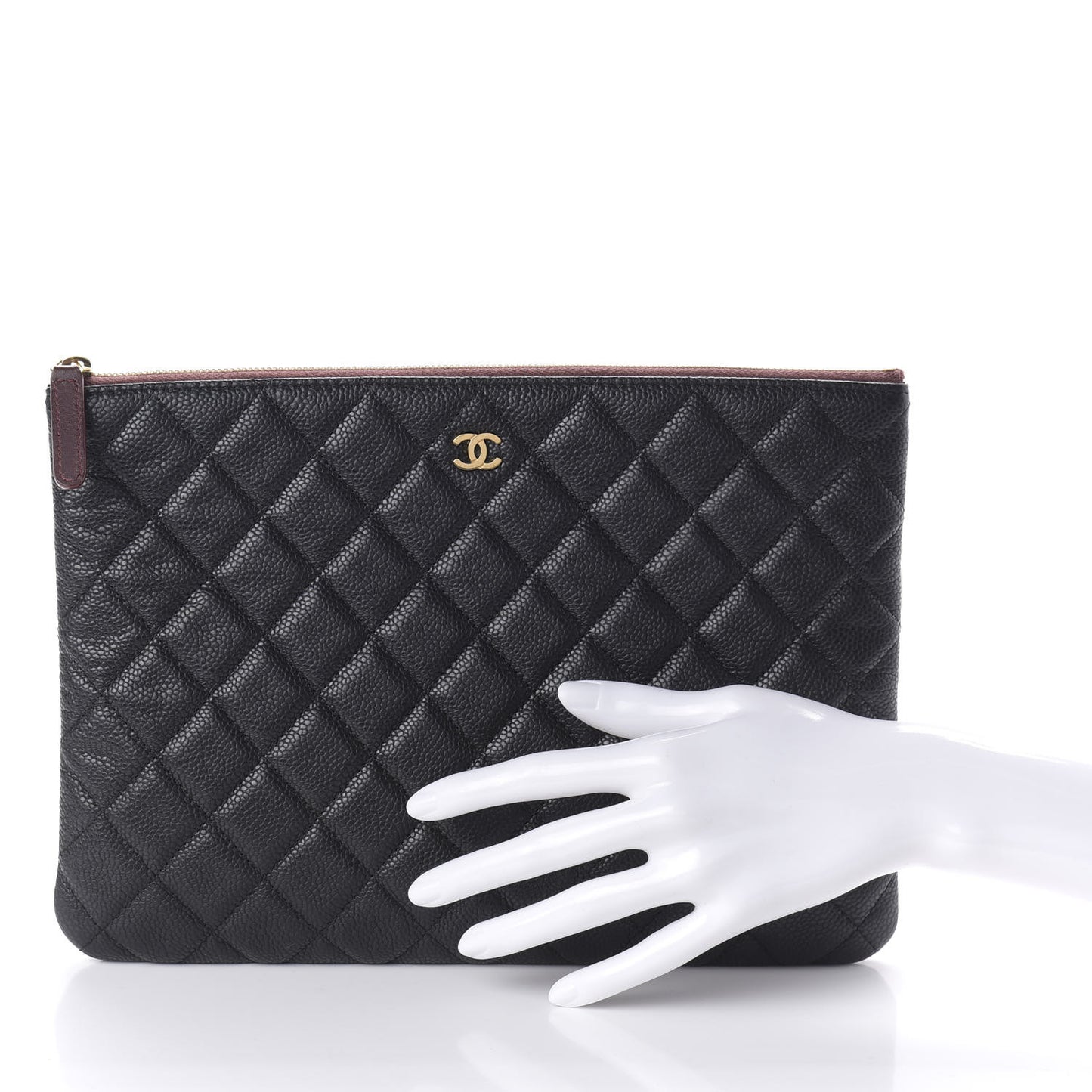 Caviar Quilted Medium Cosmetic Case Black