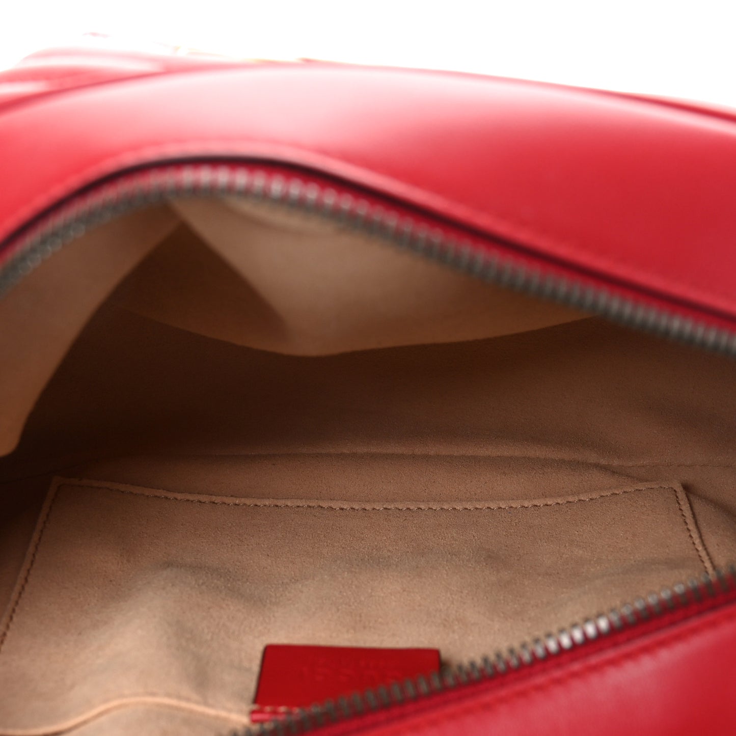 Calfskin Matelasse Small GG Marmont Chain Shoulder Bag Hibiscus Red