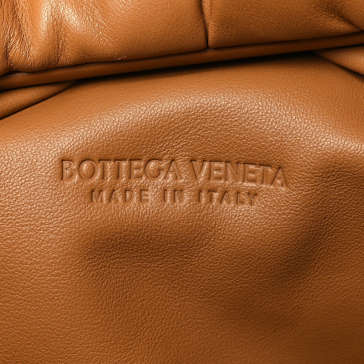 Smooth Butter Calfskin Large The Shoulder Pouch Cammello