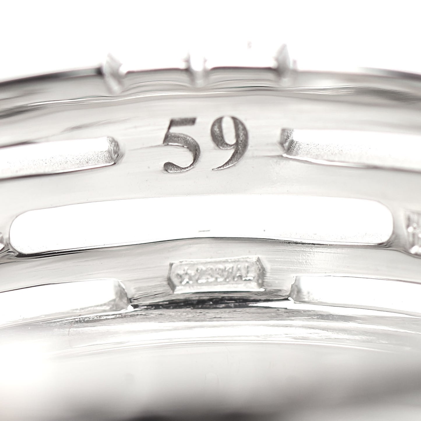 18K White Gold Parentesi Band Ring 59 8.75