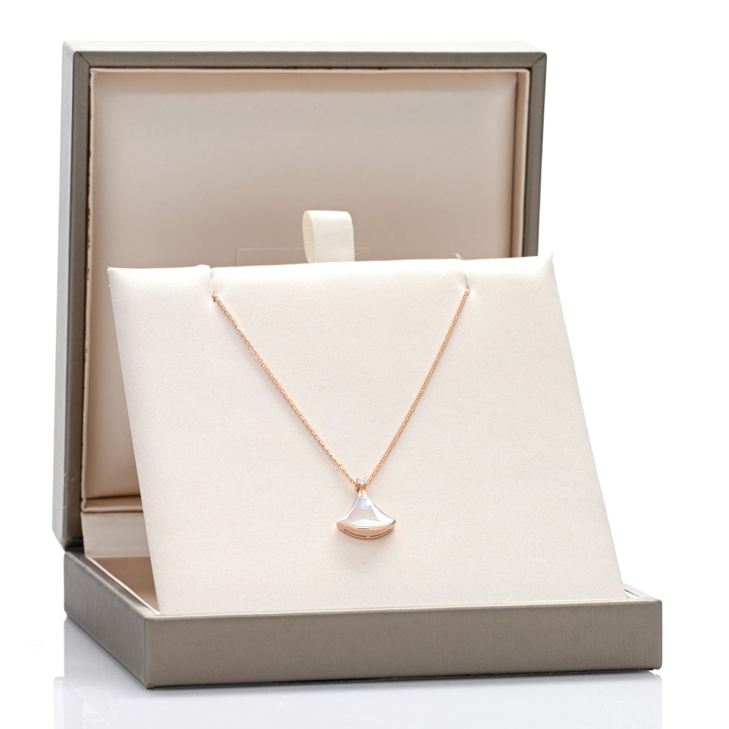 18K Rose Gold Diamond Mother of Pearl Small Divas' Dream Pendant Necklace