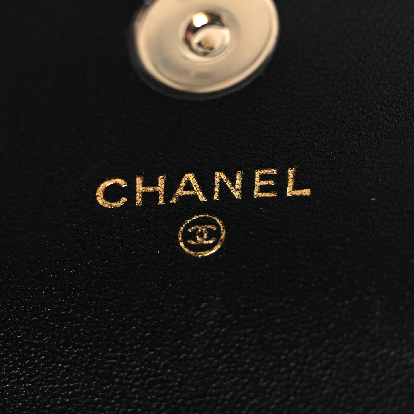 Lambskin Quilted Pearl Top Handle Clutch With Chain Black