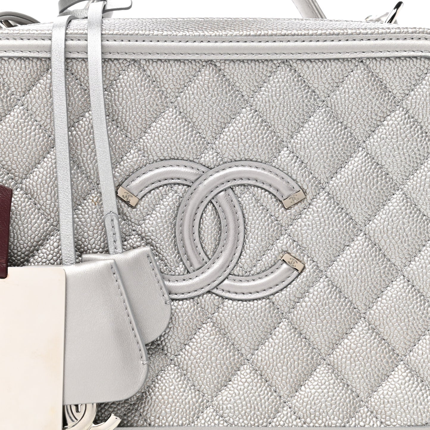 Metallic Caviar Quilted Large CC Filigree Vanity Case Silver