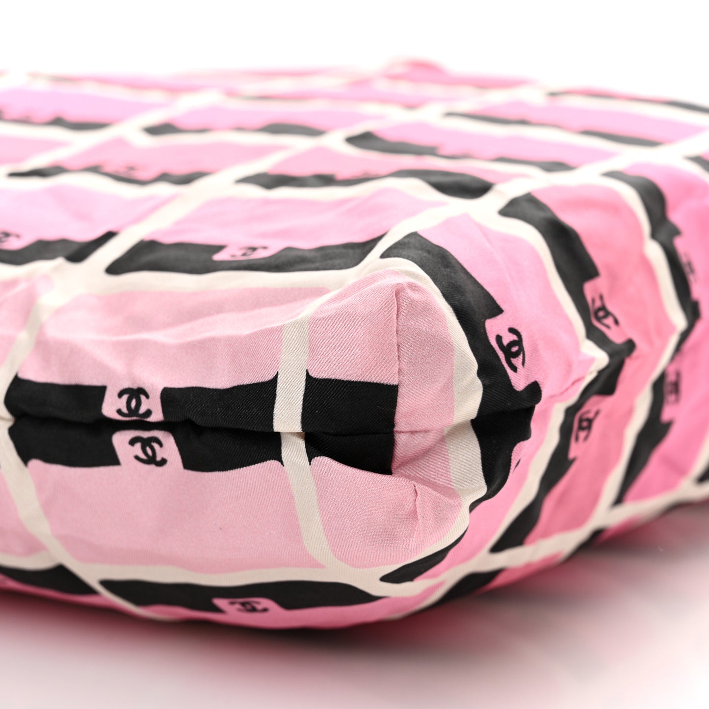Caviar Fabric Quilted Foldable Tote With Chain Pink Multicolor
