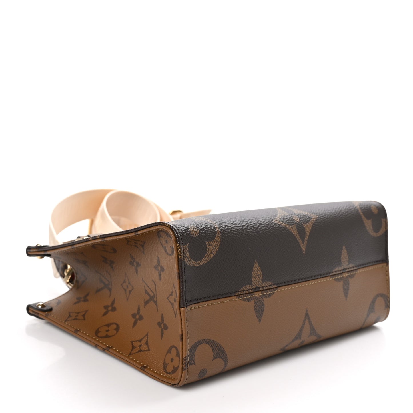 Reverse Monogram Giant Onthego PM
