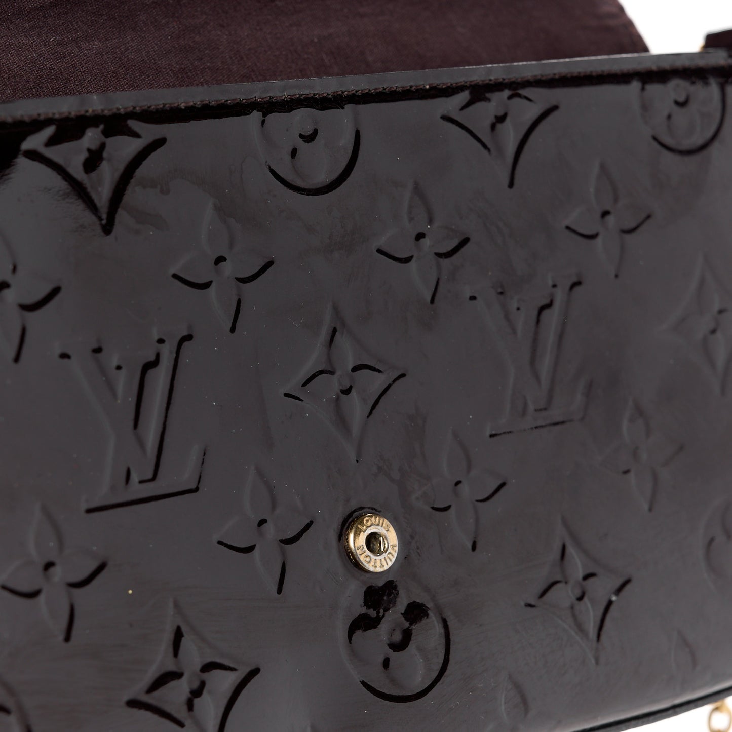 Vernis Pochette Felicie Chain Wallet Amarante