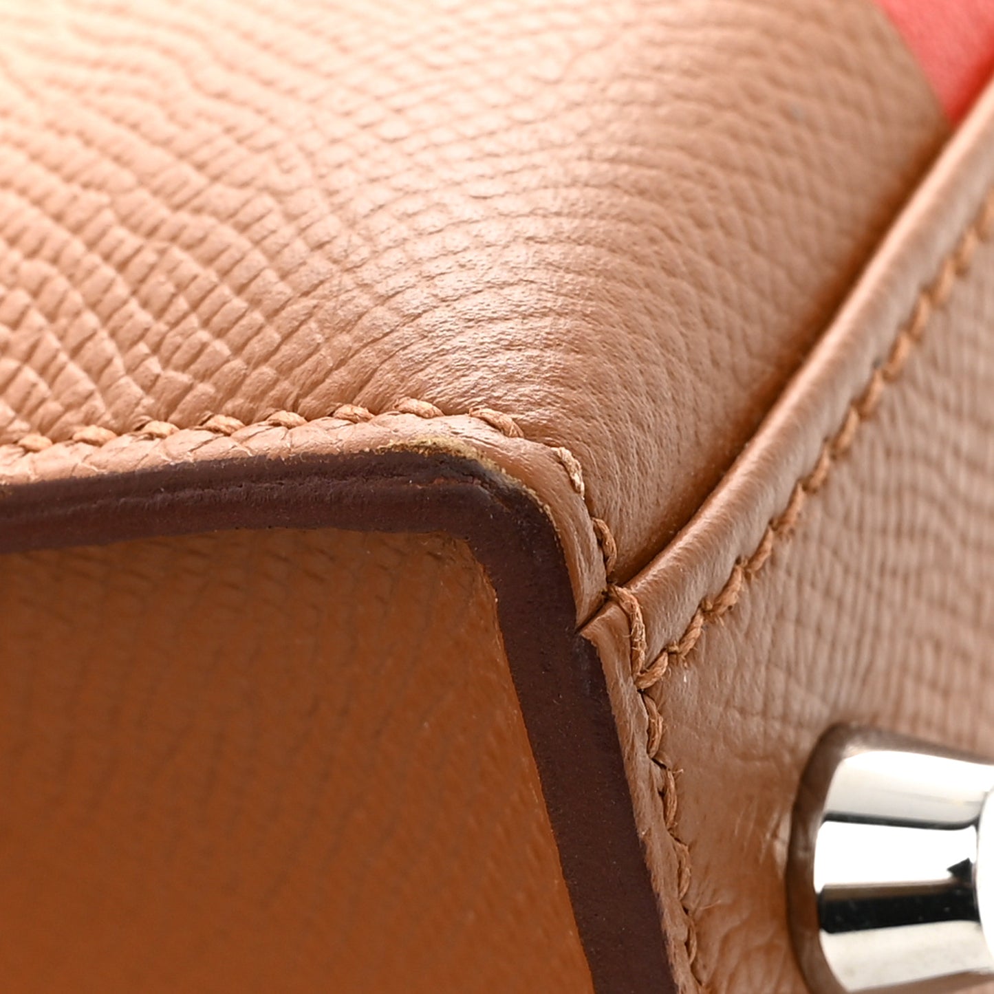 Epsom Chevre Mysore Sombrero Kellygraphie Lettre H Kelly Sellier 28 Capucine Gold Bordeaux