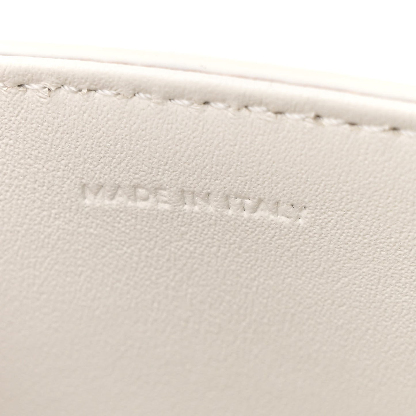 Shiny Calfskin Teen Triomphe Arctic White