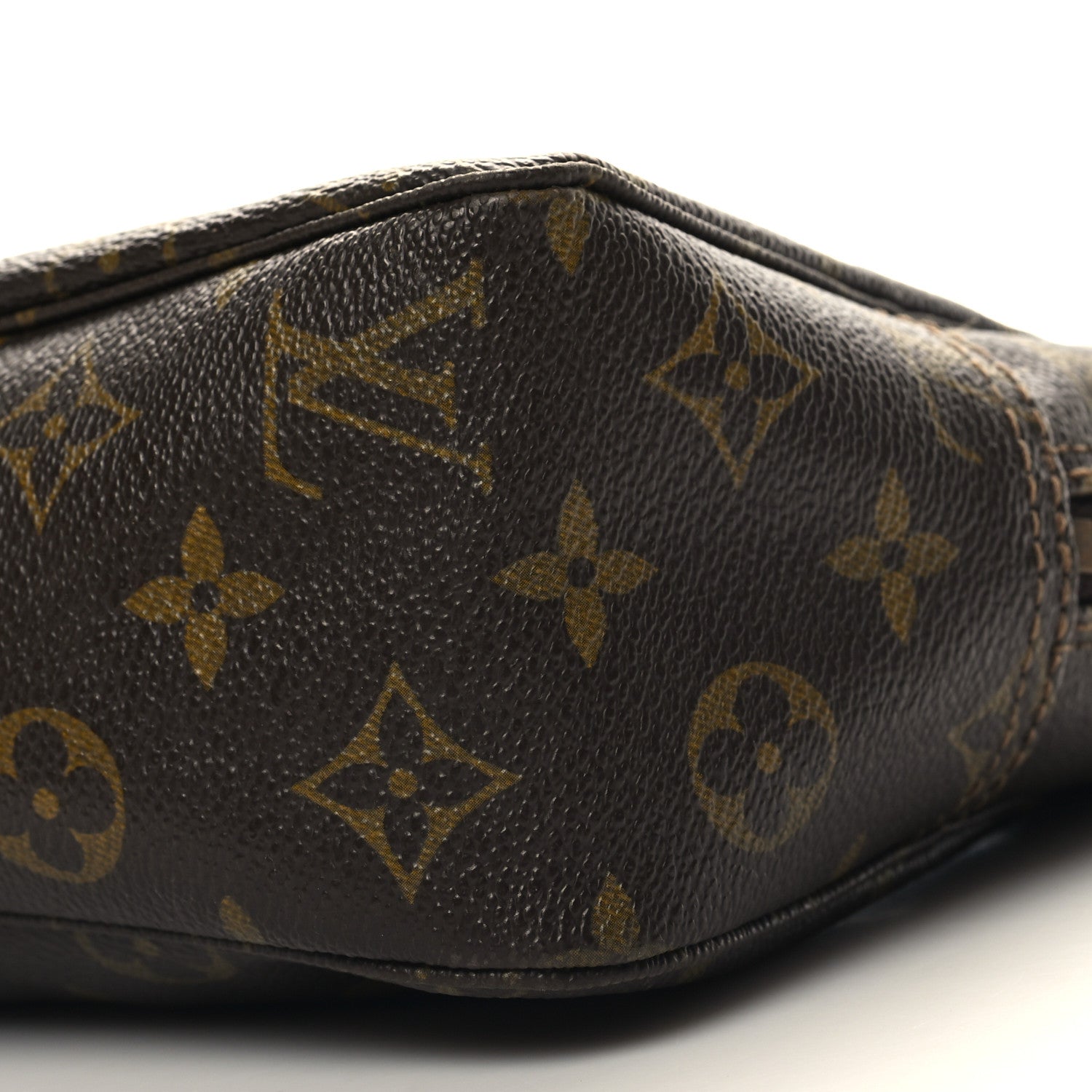 Louis Vuitton Monogram Trousse Toilette 28 10 of 11