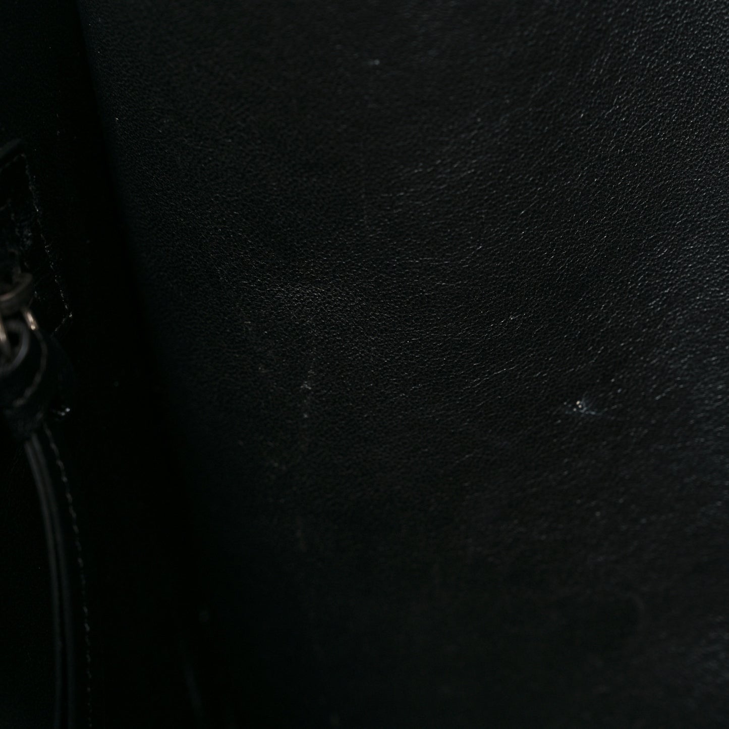 Shiny Goatskin Medium Phantom Luggage Black