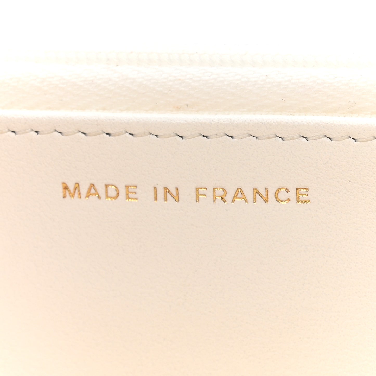 Caviar Quilted Wallet On Chain WOC White
