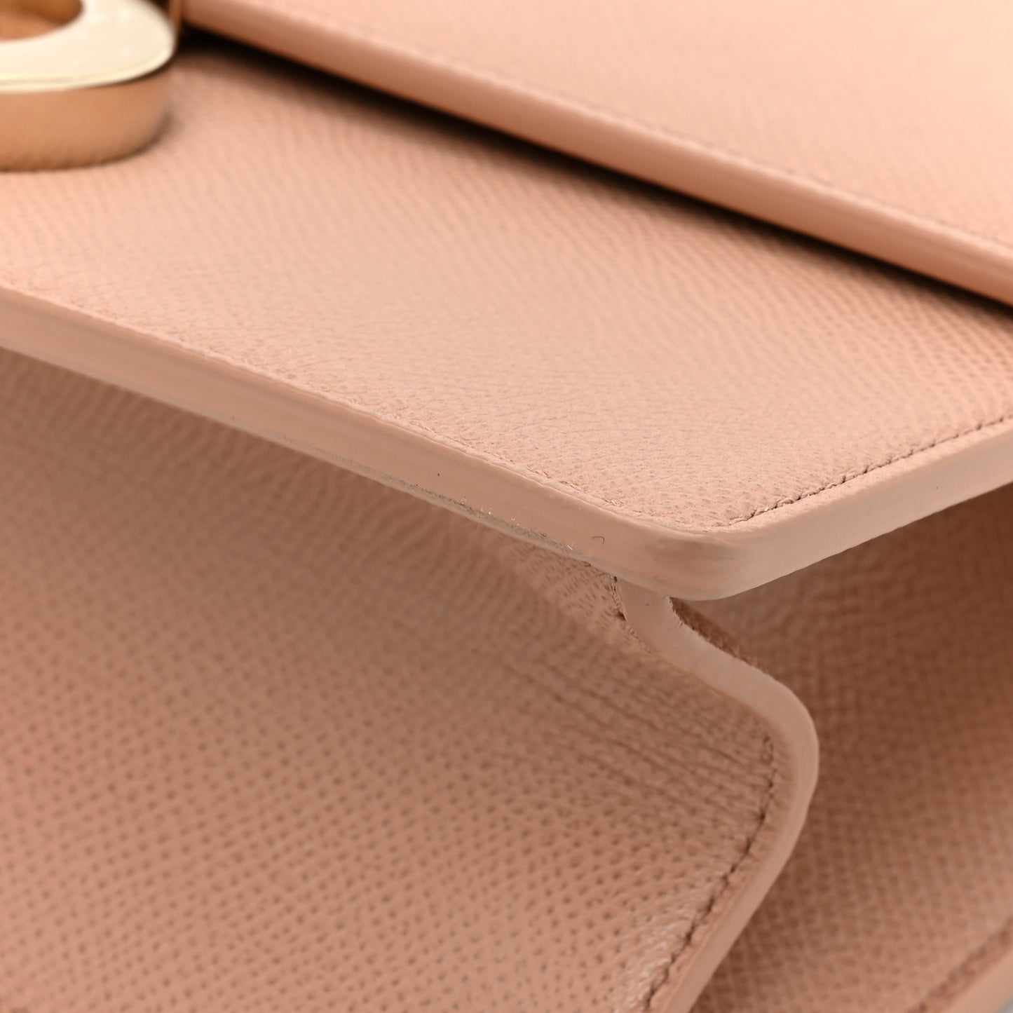 Grained Calfskin 30 Montaigne East West Chain Flap Bag Blush