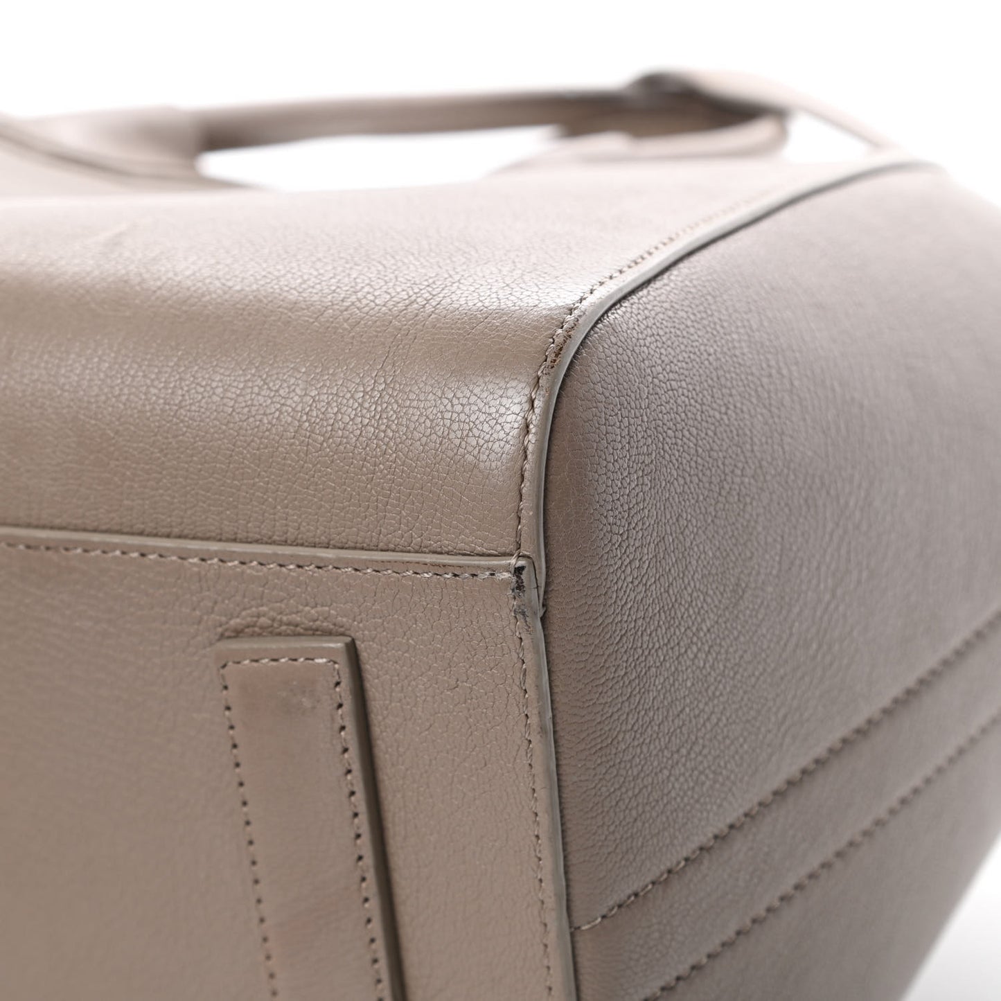 Sugar Goatskin Medium Antigona Sand