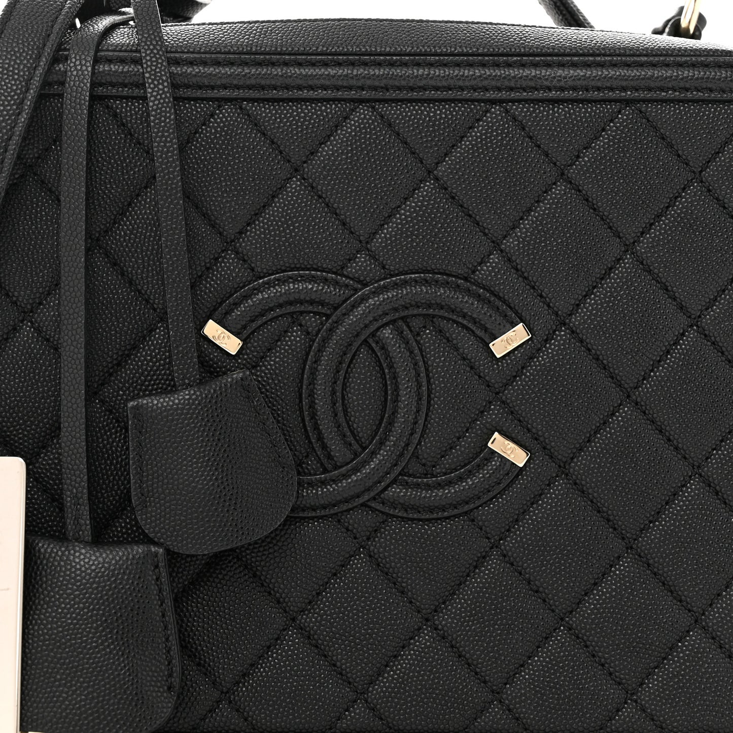 Caviar Quilted Large CC Filigree Vanity Case Black