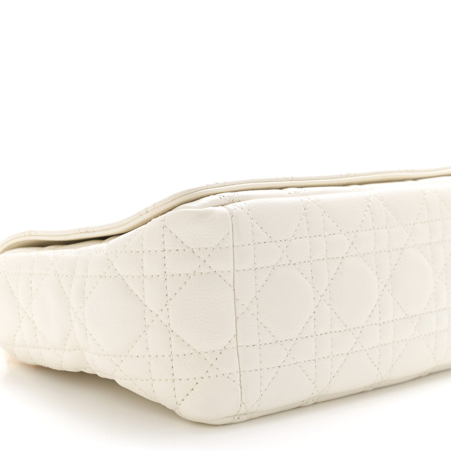 Supple Calfskin Cannage Medium Caro Bag Ivory
