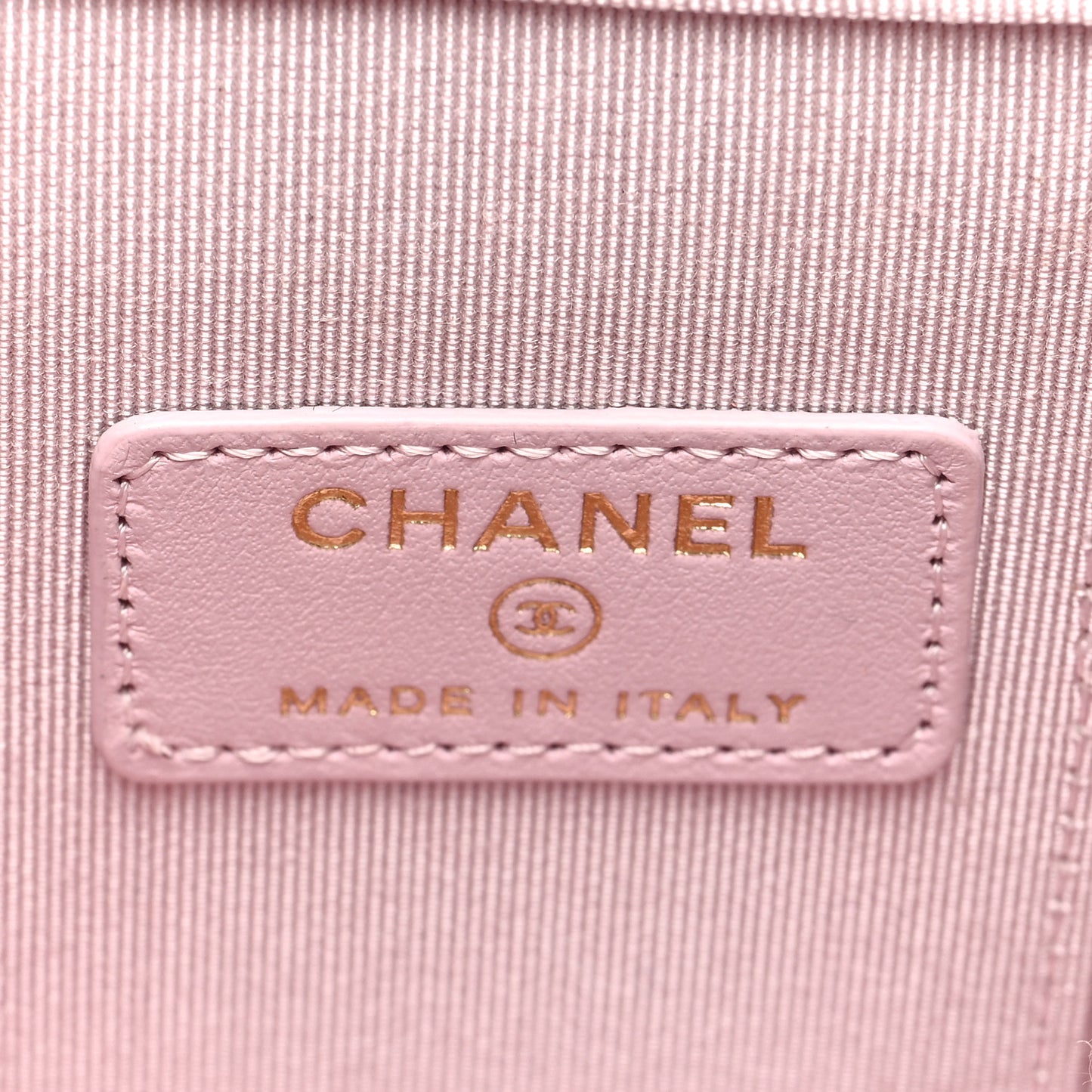 Caviar Quilted Mini Vanity Case With Chain Light Pink