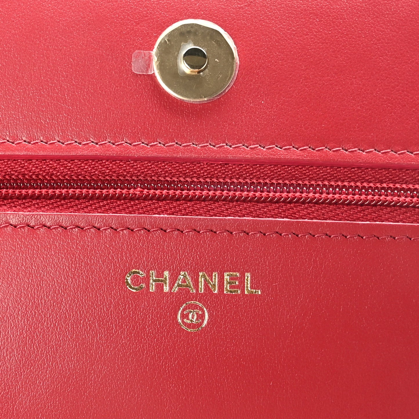Lambskin Quilted Twisted CC Wallet On Chain WOC Red