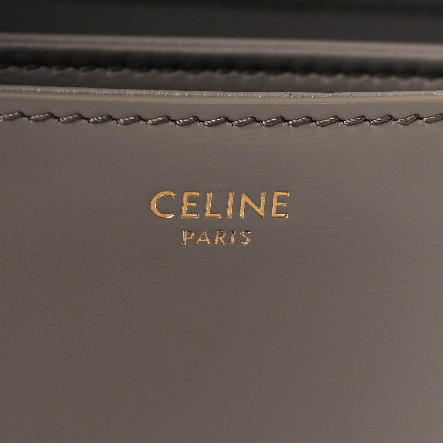 Shiny Calfskin Teen Triomphe Pebble