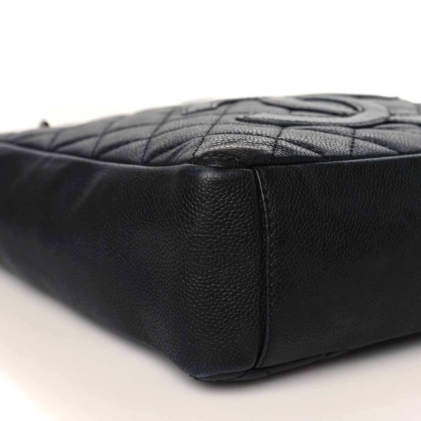 Caviar Quilted Petit Shopping Tote PST Black