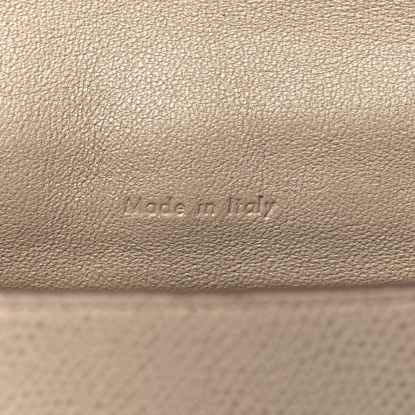 Grained Calfskin Trotteur Messenger Taupe
