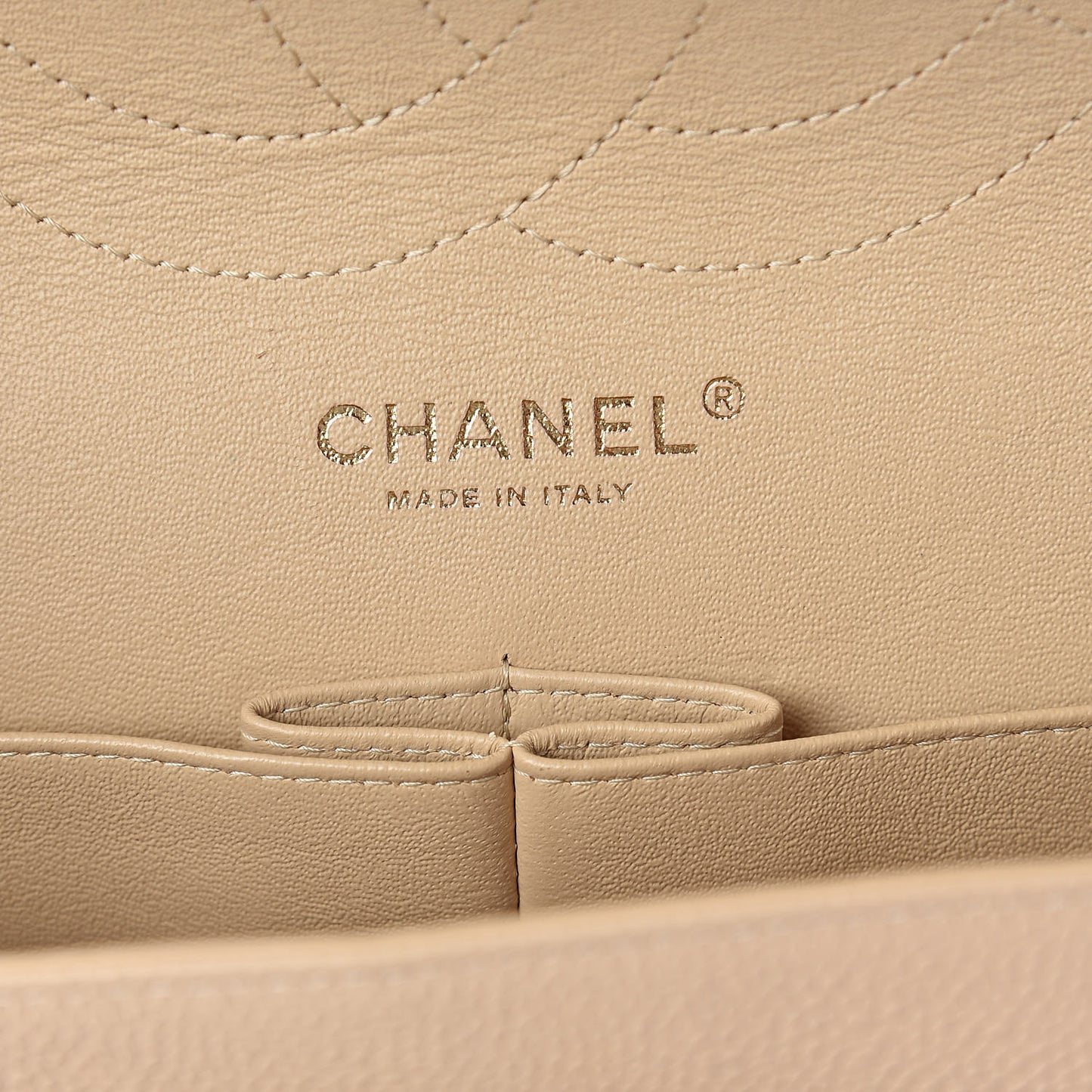 Caviar Quilted Jumbo Double Flap Beige Clair