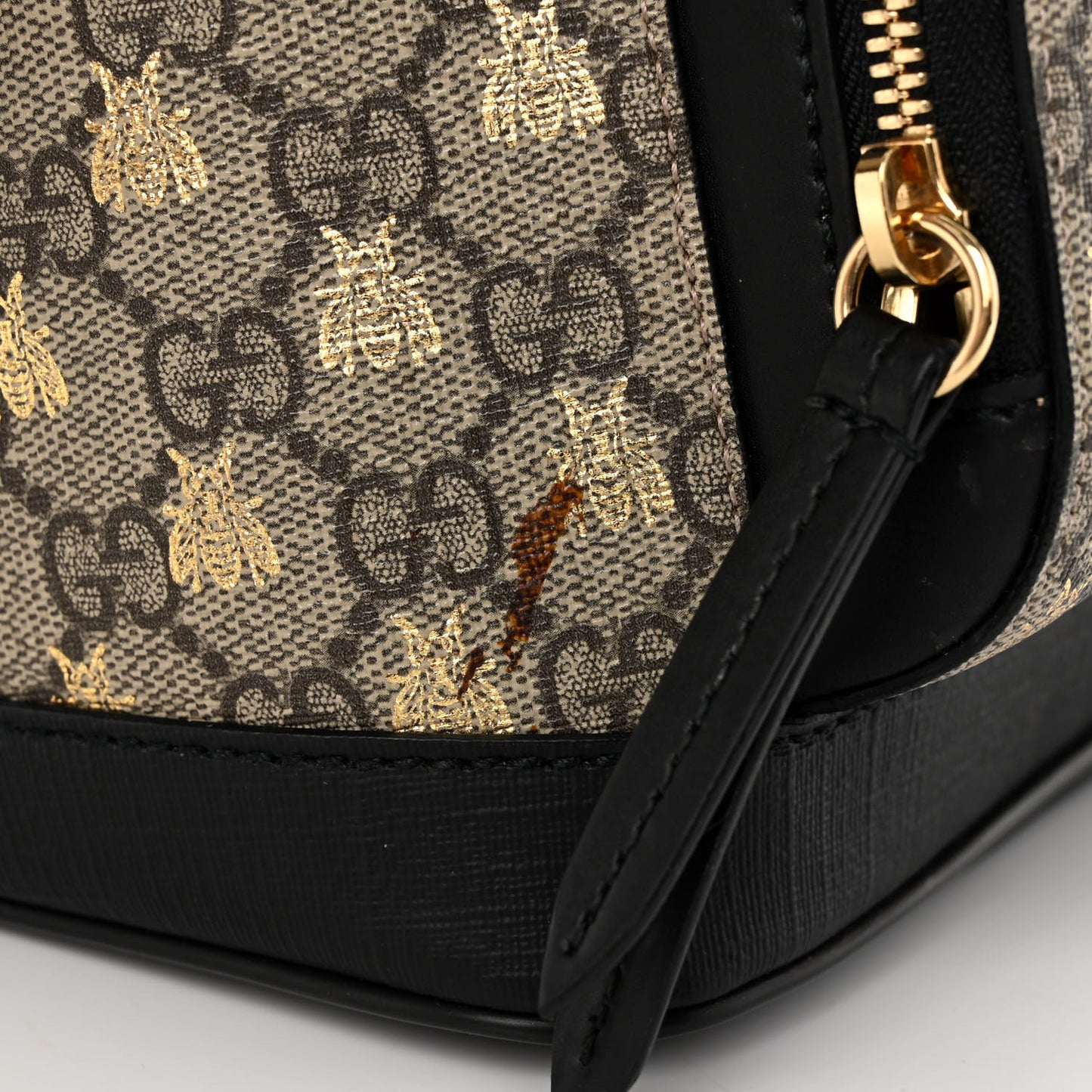 GG Supreme Monogram Bees Print Small Day Backpack Beige Oro Black
