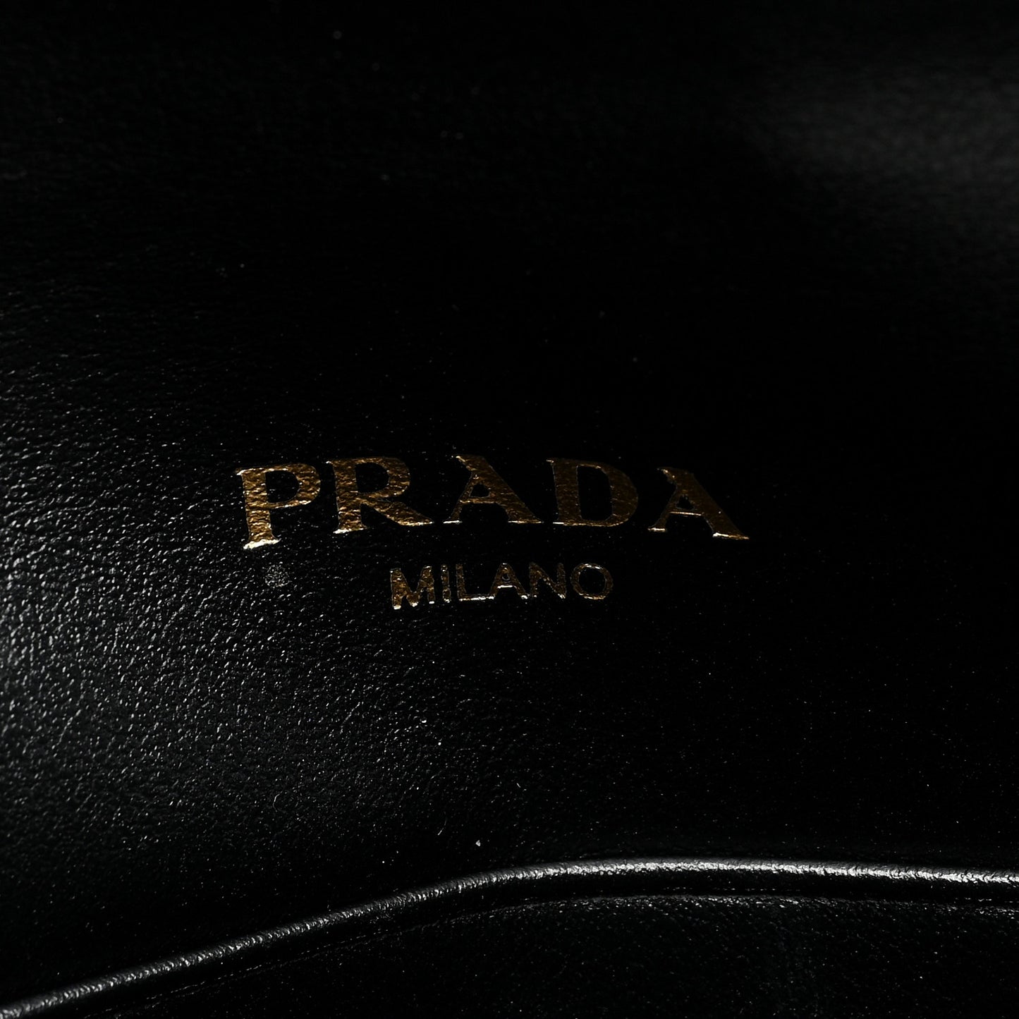 Vitello Move Envelope Wallet Black