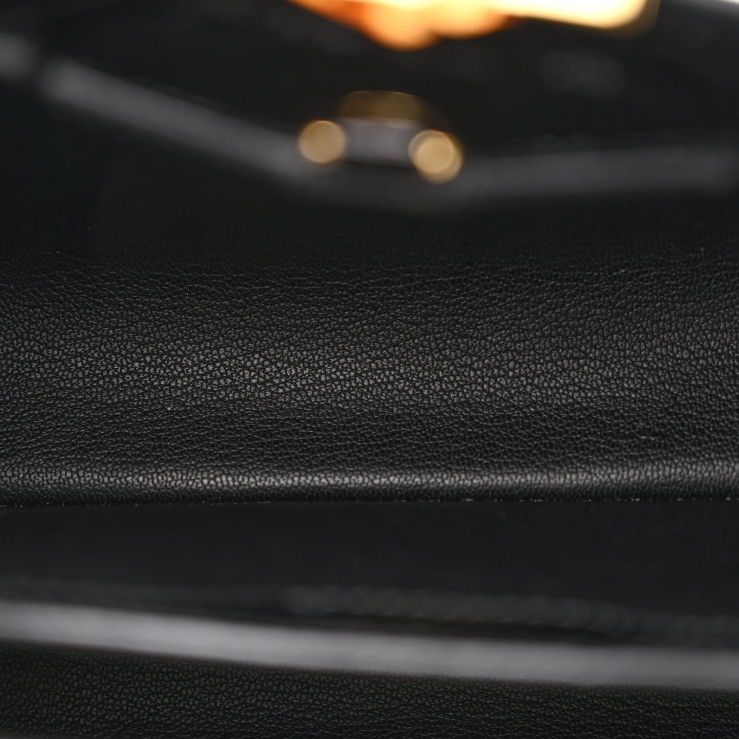 Brilliant Alligator Capucines BB Black