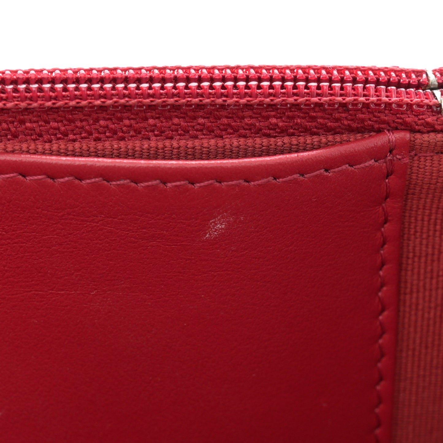 Caviar Quilted Pocket Clutch With Chain WOC Red