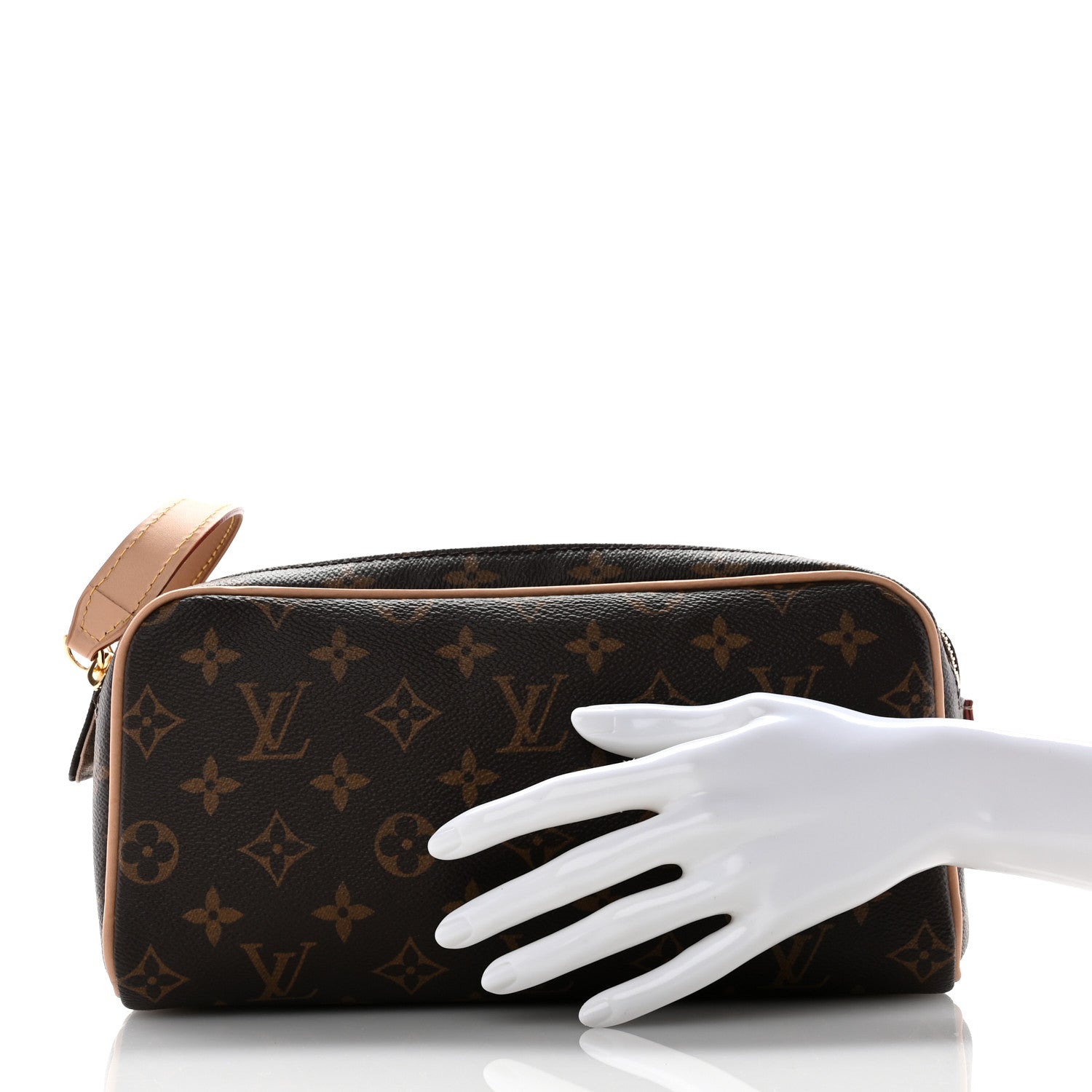 Louis Vuitton Monogram Dopp Kit Toilet Pouch 2 of 7