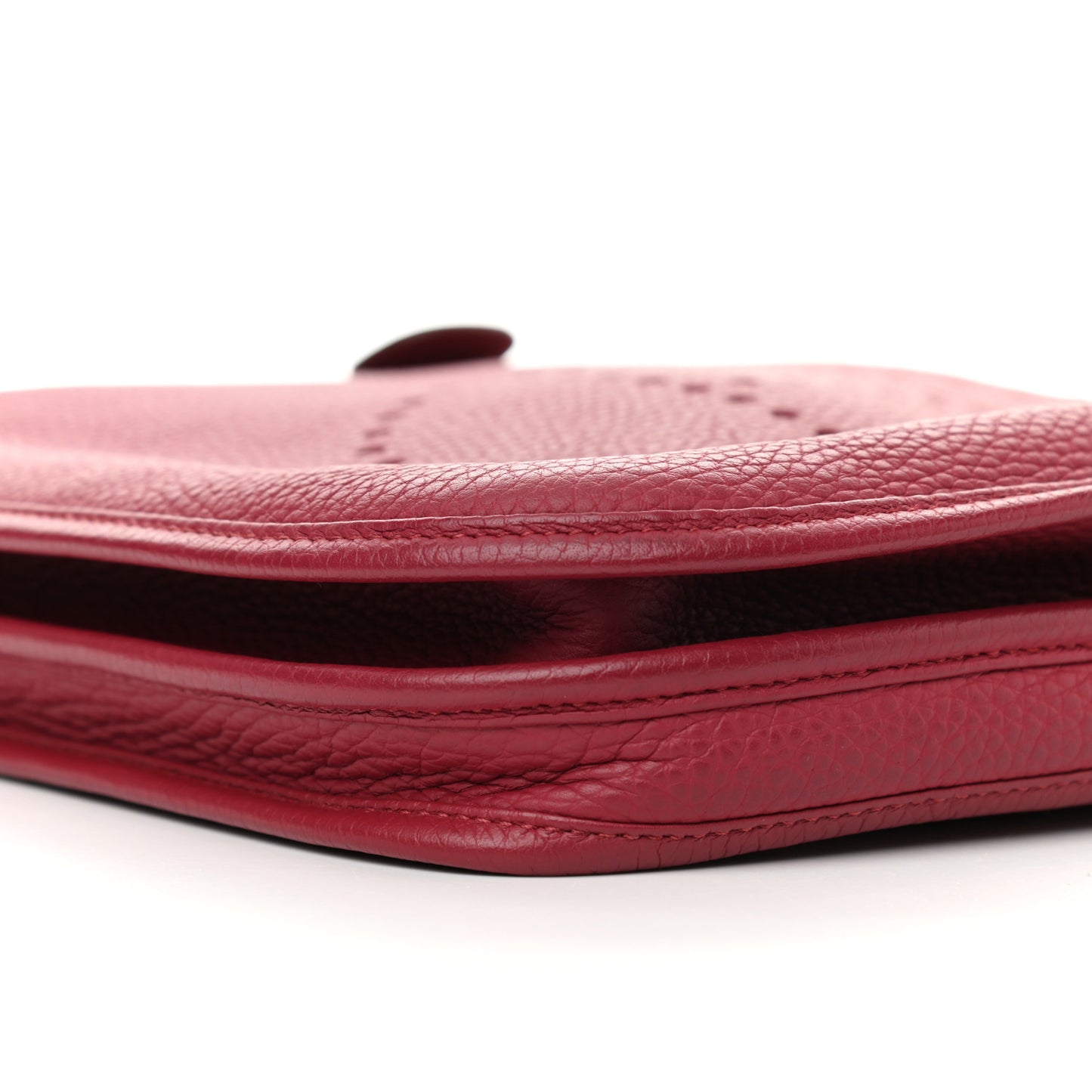 Taurillon Clemence Evelyne III PM Rubis