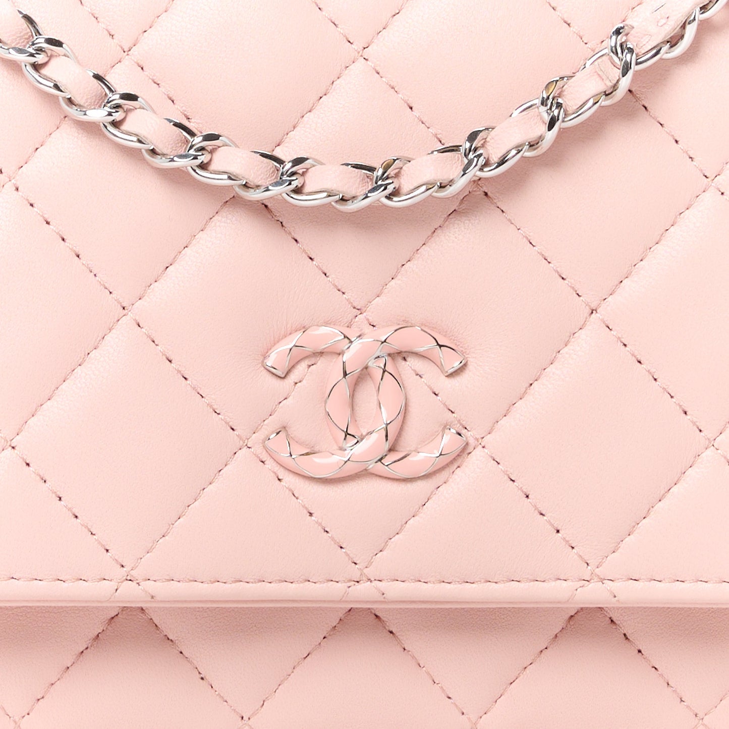Calfskin Enamel Quilted CC Wallet On Chain WOC Pink