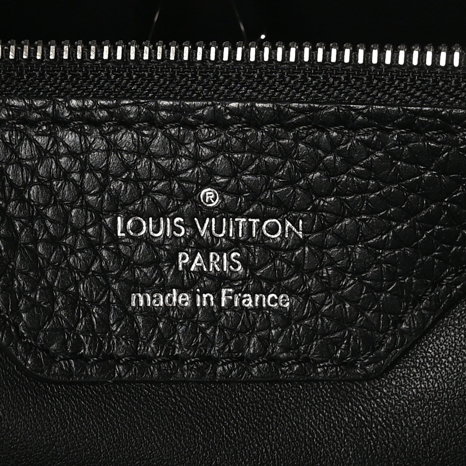 Louis Vuitton Taurillon Snakeskin Capucines MM Black 6 of 9