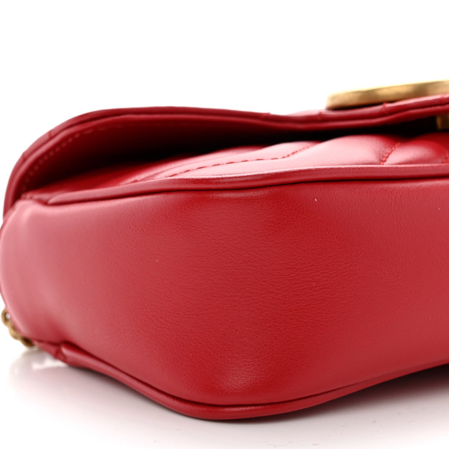 Calfskin Matelasse Super Mini GG Marmont Shoulder Bag Hibiscus Red