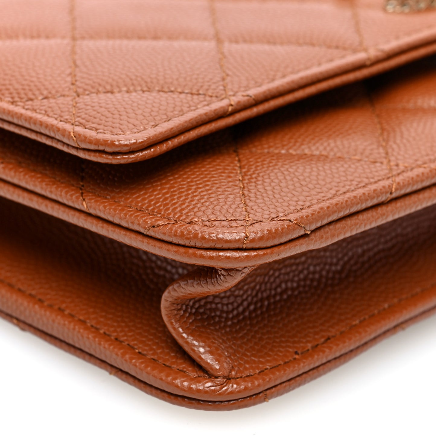 Shiny Caviar Quilted Strass Wallet On Chain WOC Light Brown