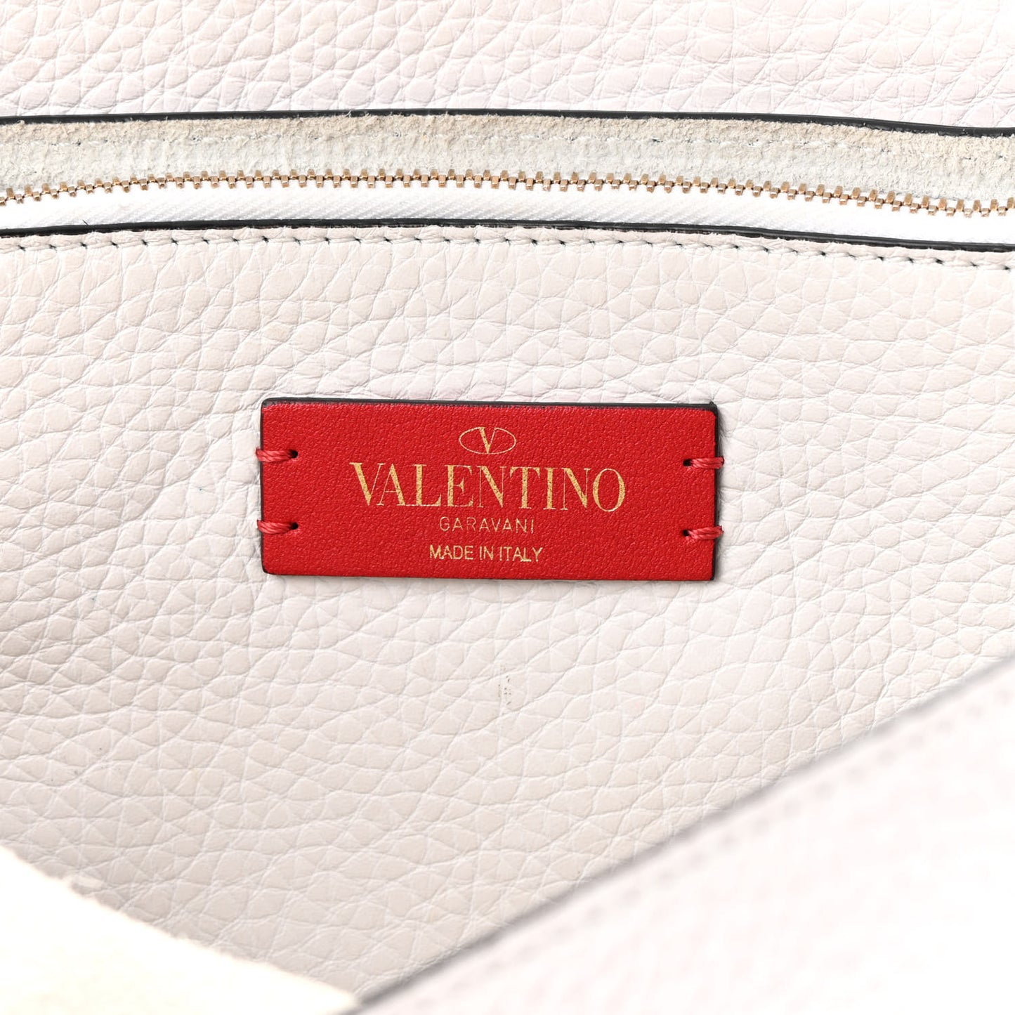 Pebbled Calfskin Medium Rockstud Hype Shoulder Bag White