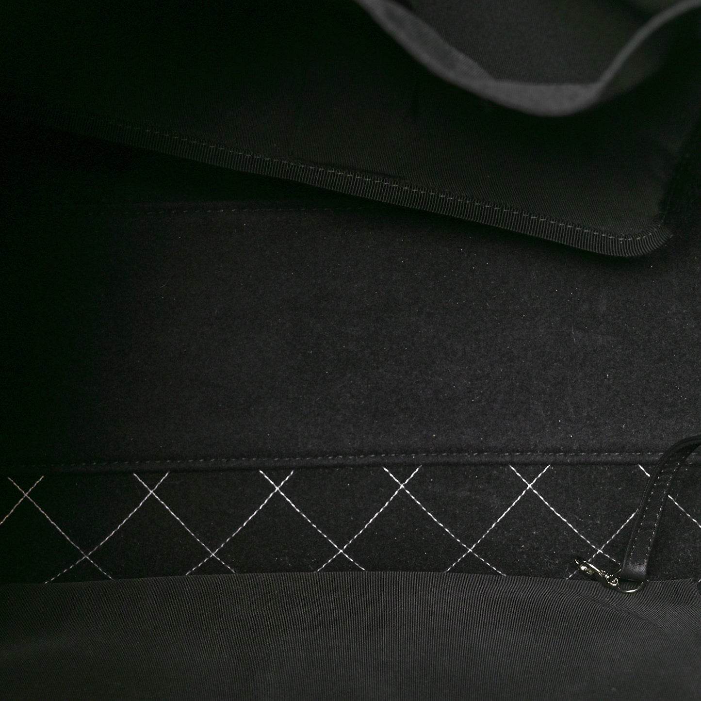 Wool Felt Calfskin Large Deauville Tote White Black