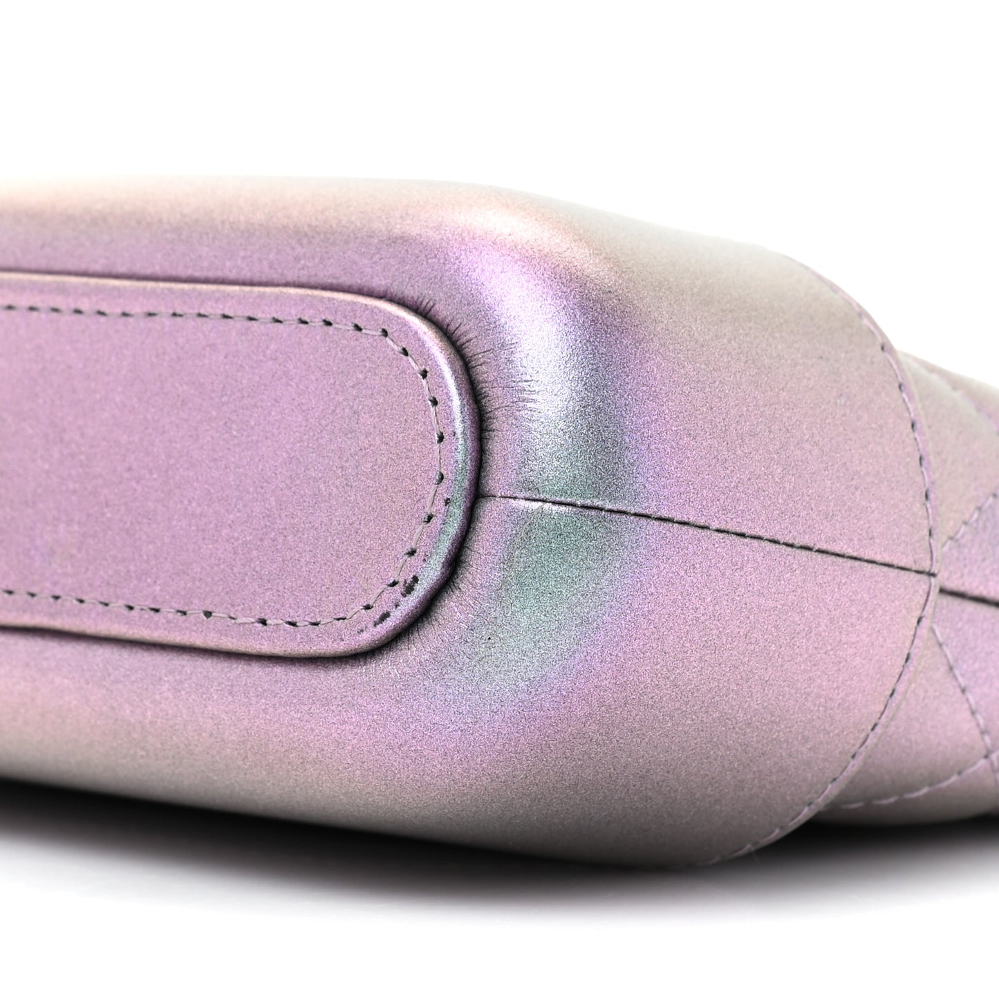 Iridescent Lambskin Calfskin Quilted Small Gabrielle Clutch With Chain Light Purple