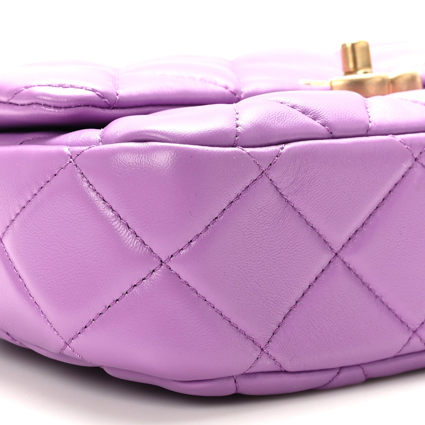 Lambskin Quilted Small Lacquered Chain Flap Purple