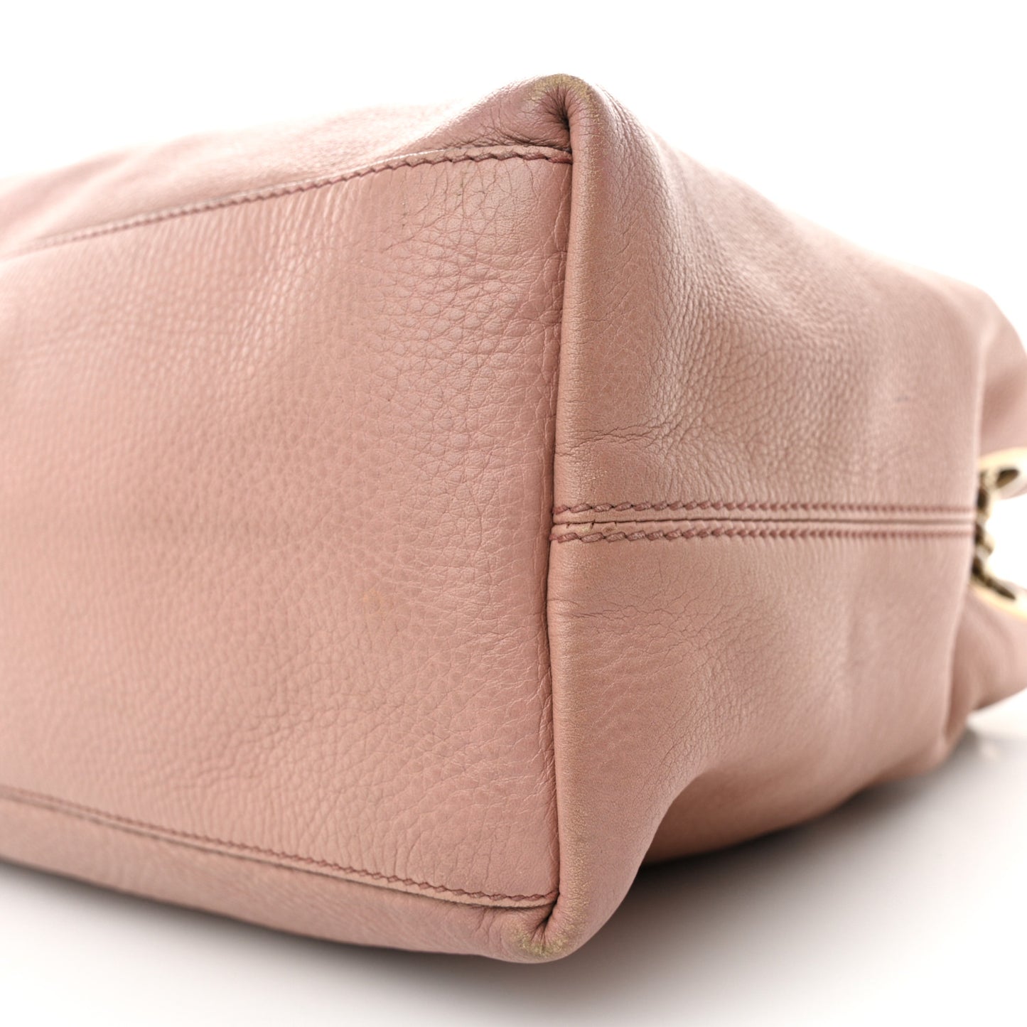Pebbled Calfskin Medium Soho Chain Shoulder Bag Dark Cipria