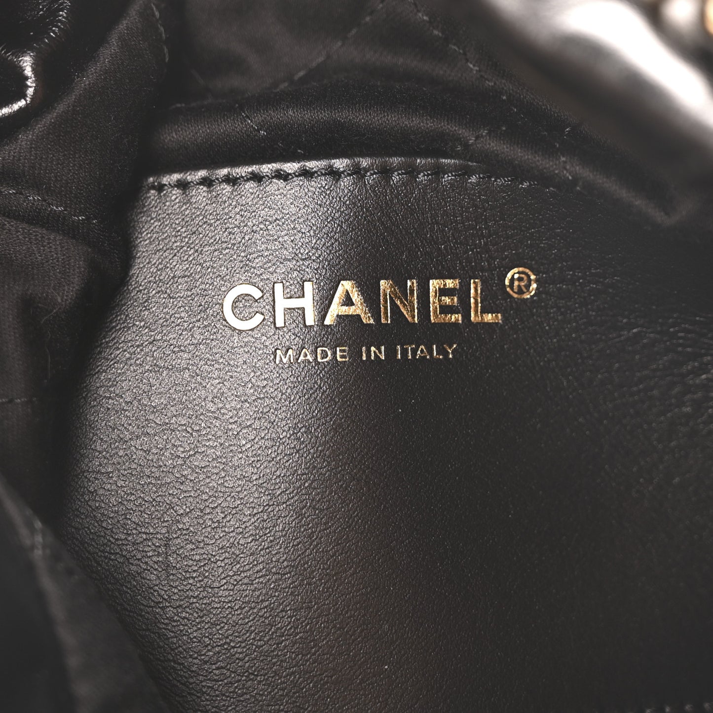 Shiny Calfskin Quilted Mini Chanel 22 Black