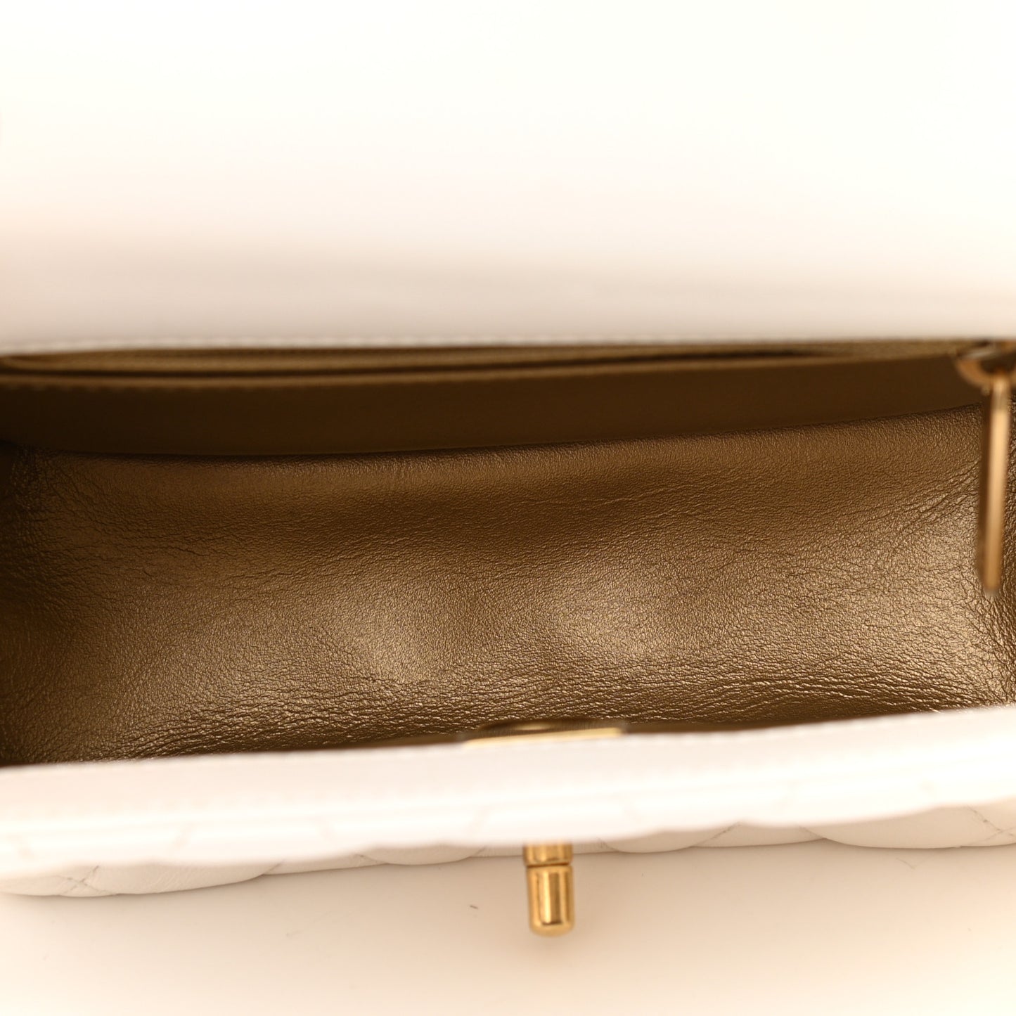 Lambskin Quilted Mini Pearl Crush Flap White