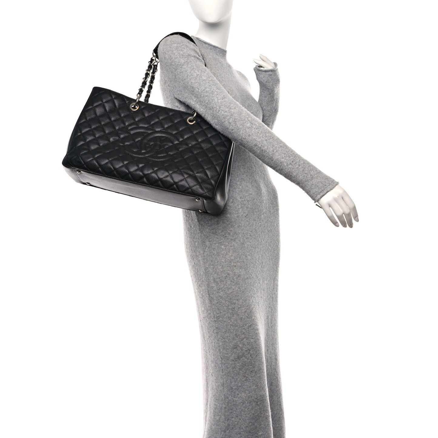 Caviar Quilted XL Grand Shopping Tote GST Black