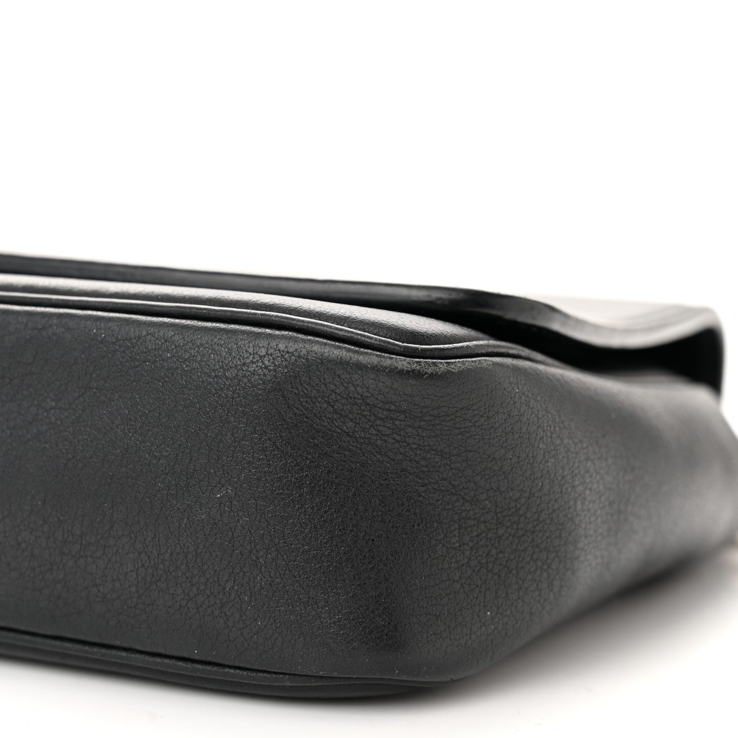 Pebbled Calfskin Logo Everyday Flap Chain Wallet Black